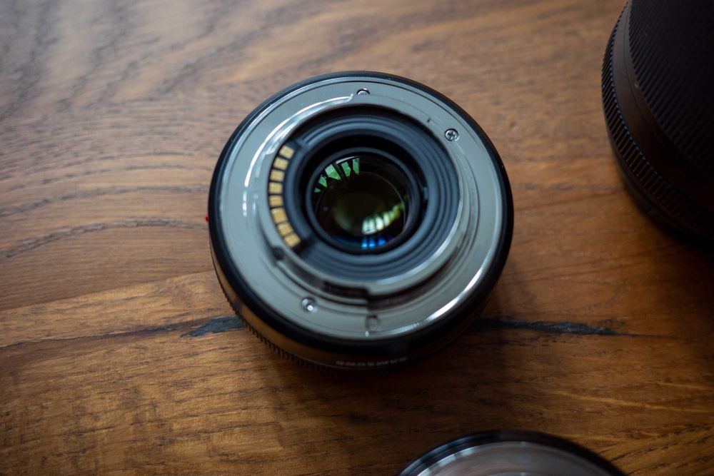 Samsung nx 300 + 3 обектива и аксесоари