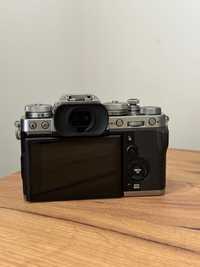 Fujifilm xt3 gri  12k cadre  16mm f2.8