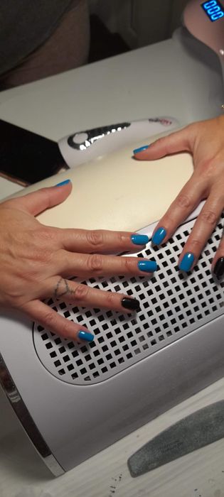 Aplic unghii cu gel piata progresu 80 lei