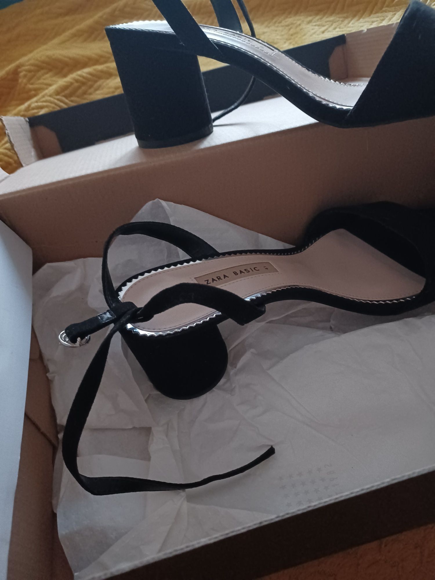 SANDALE elegante