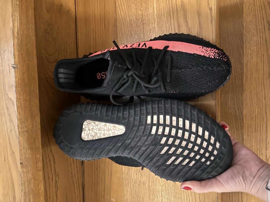 Adidasi  barbati Yezy