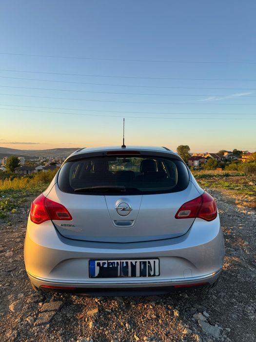 Opel Astra 1.4 benzină, 100 CP