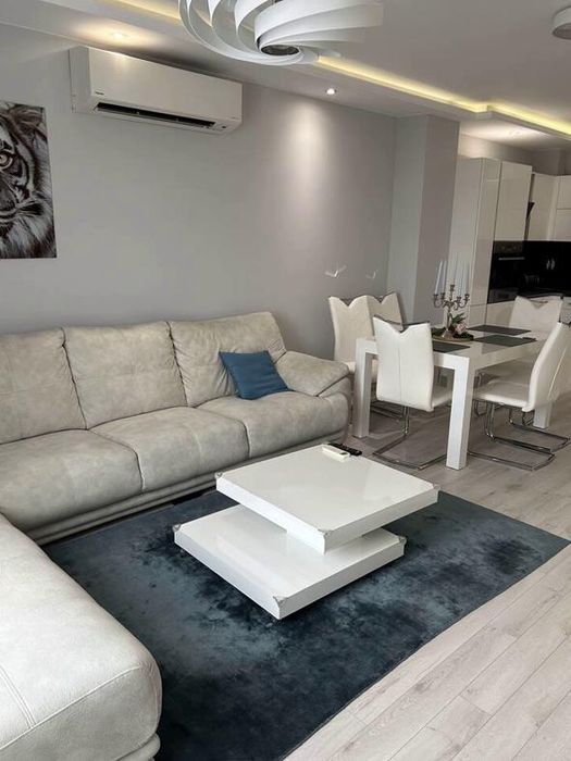 Дава се под наем Тристаен апартамент в Пловдив, Тракия - 110 кв.м за 850 € - Снимка #1