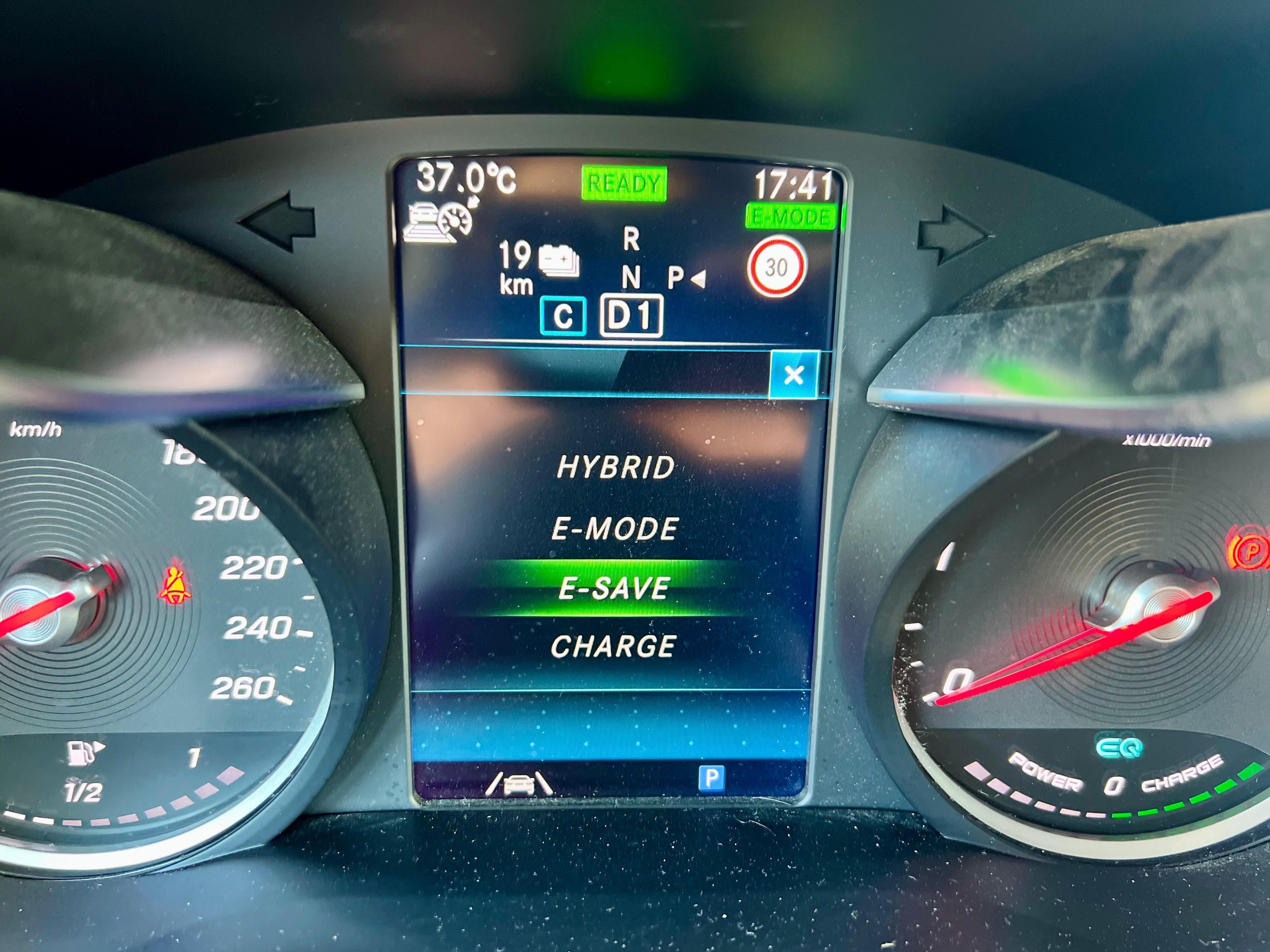 Mercedes-Benz C 300 de 9G-TRONIC Avantgarde ( diesel + electric )