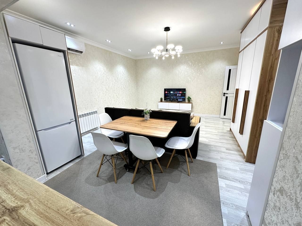 Продается 1в2 ком квартира, ЖК Дархан, ор-р:Академия Вооружен.Сил,45м²