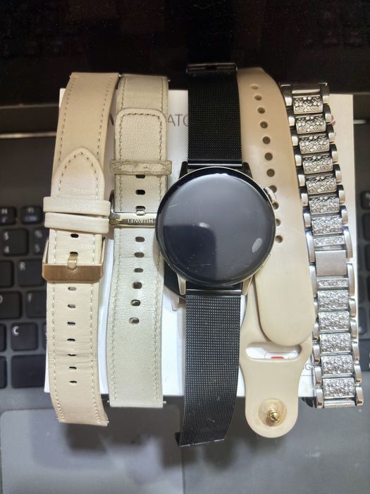 Часовник Huawei gt 3