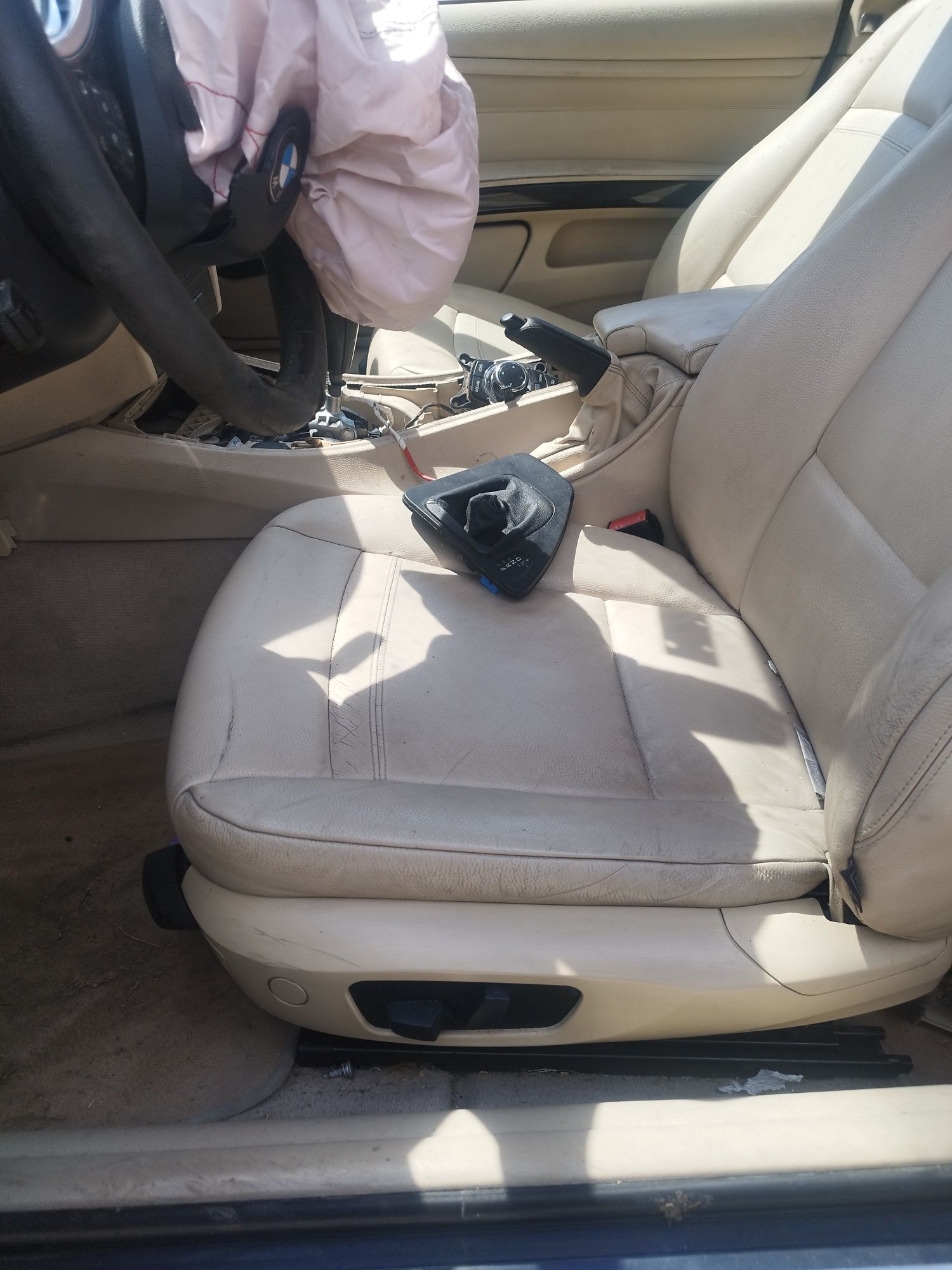 На части БМВ 325д е92 197 к.с. / BMW 325d e92 197 hp