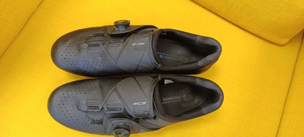 Шосейни шпайкове Shimano RC3. 44