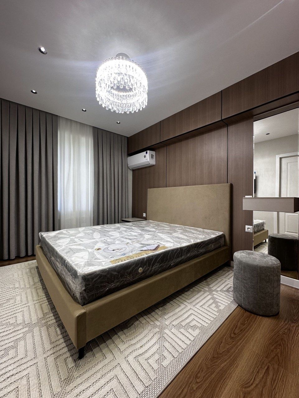 Продам 2в3/3/4 Ц-5 Ресторан Лали