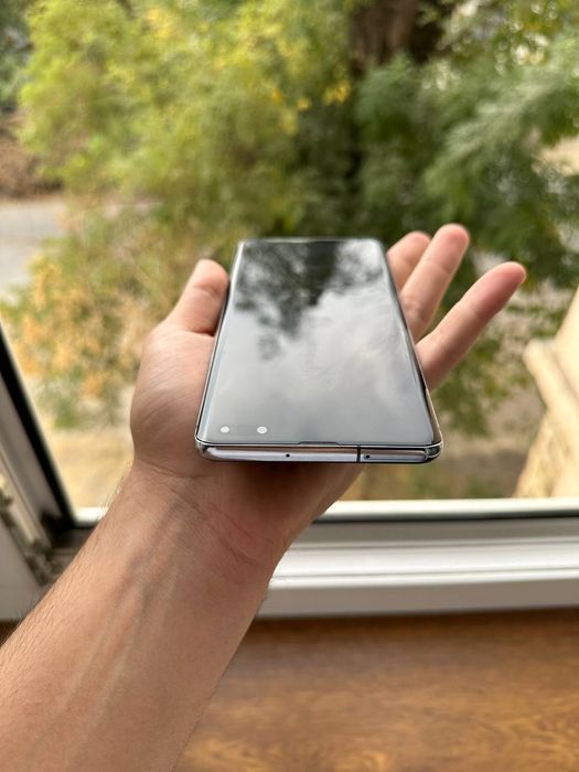 Samsung Galaxy S10 5G 256 Gb holati zor