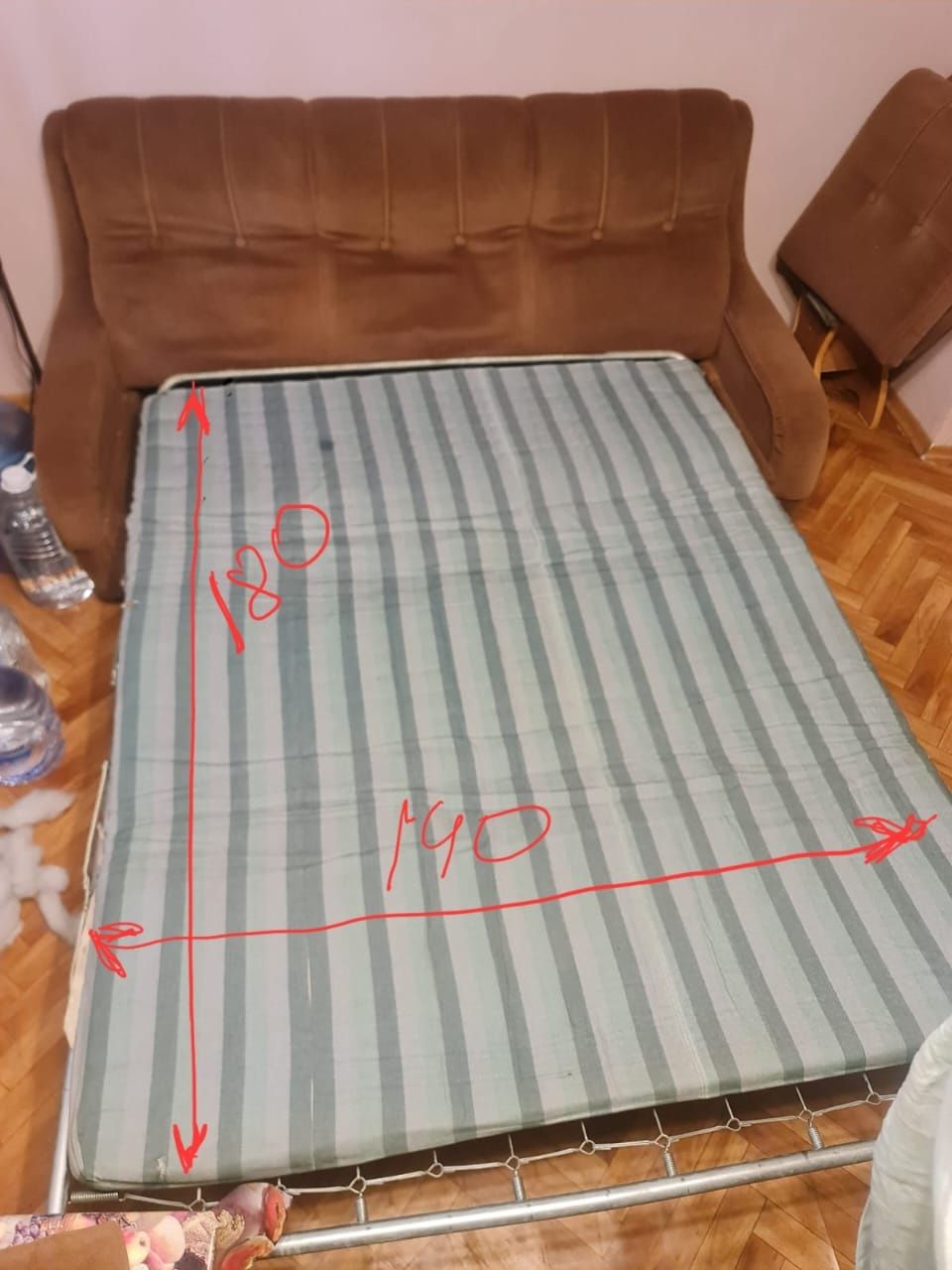 Отдам даром диван