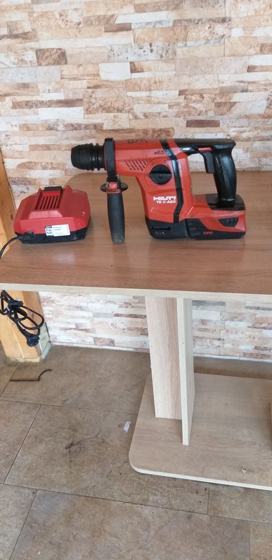 HILTi  Makita Dewalt bosch