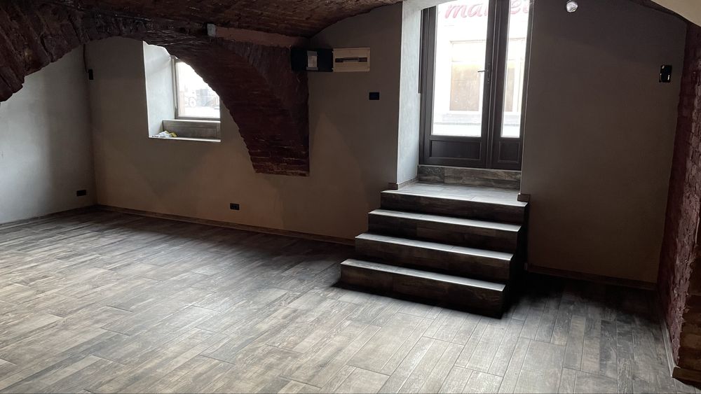 Inchiriez spatiu comercial central in Lugoj