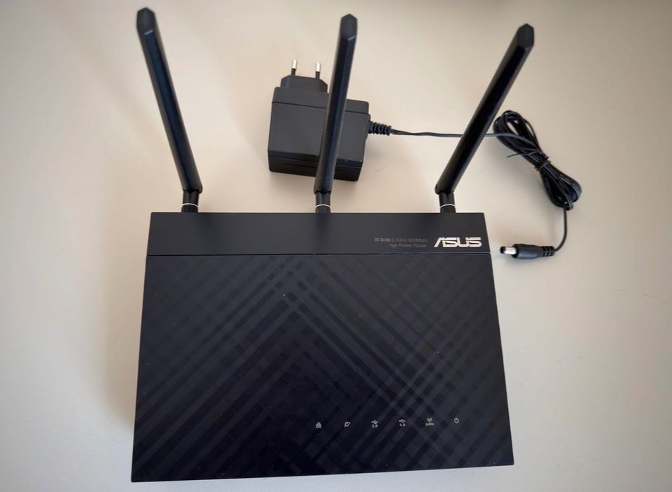 Router wireless Asus RT-N18U
