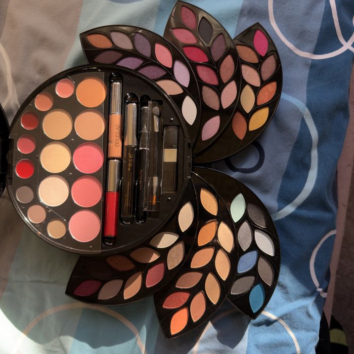 Douglas палитра