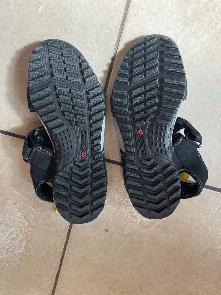 Сандали Reebok 40.5 номер