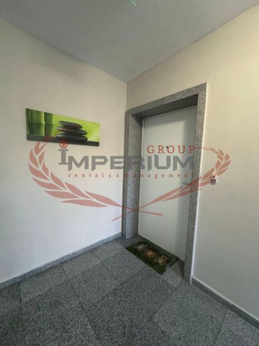 Продава се Тристаен апартамент в Варна, м-т Траката - 101 кв.м за 2030 €/кв.м - Снимка #11