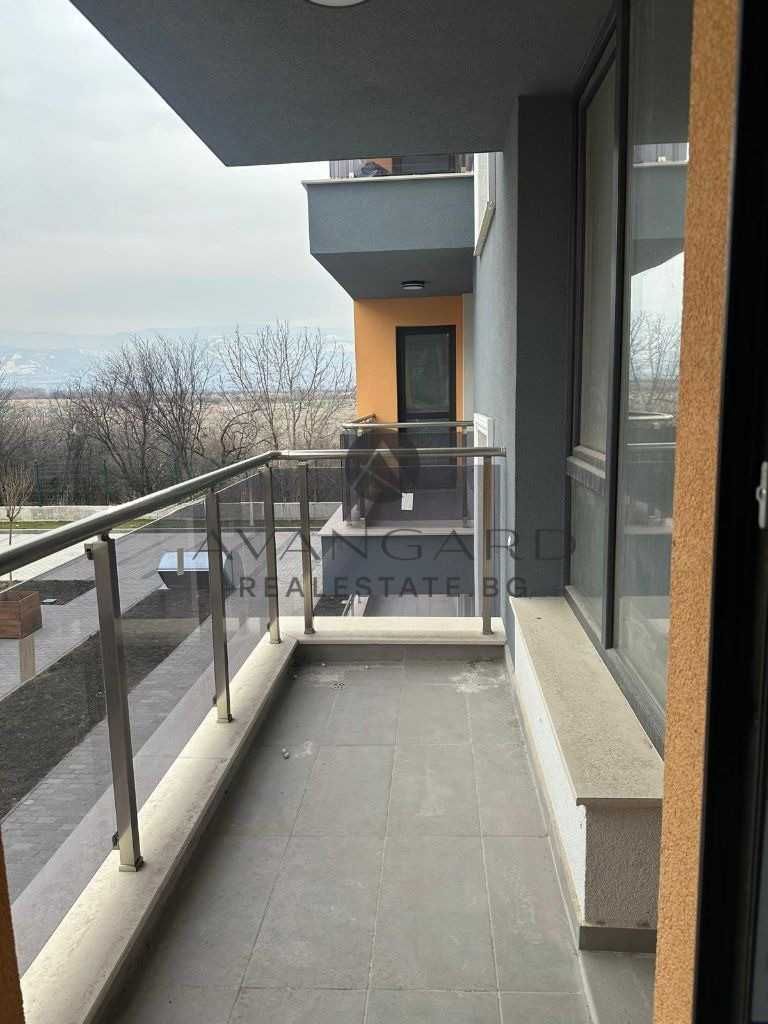 Продава се Двустаен апартамент в Пловдив, Остромила - 67 кв.м за 1416 €/кв.м - Снимка #8