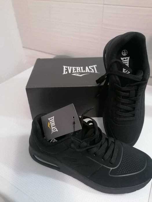 2 чифта маратонки  Everlast - бели и черни