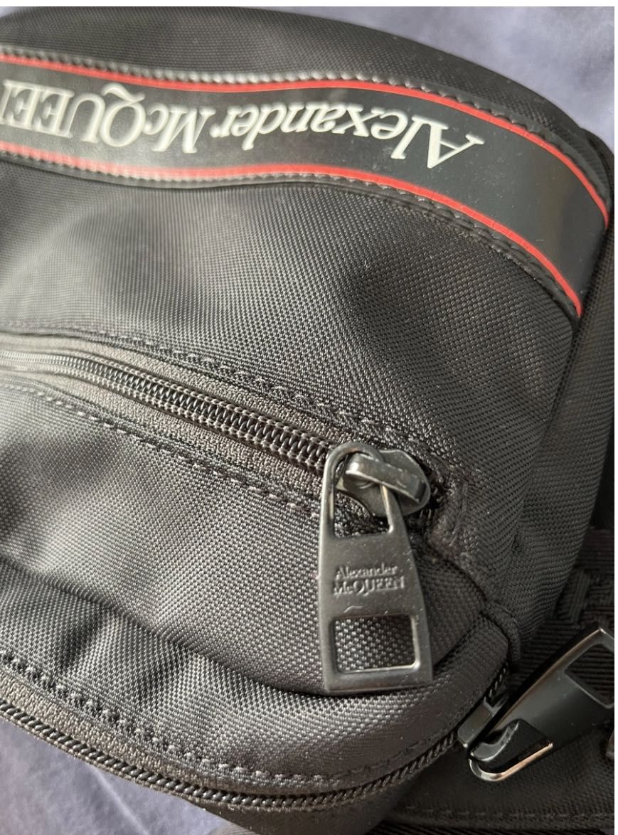 Чанта през рамо / Bum Bag / Fanny Bag/ Мъжка Чанта Alexander Mcqueen