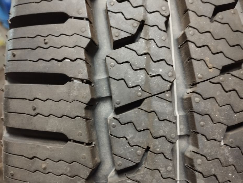 Чисто нови зимни гуми