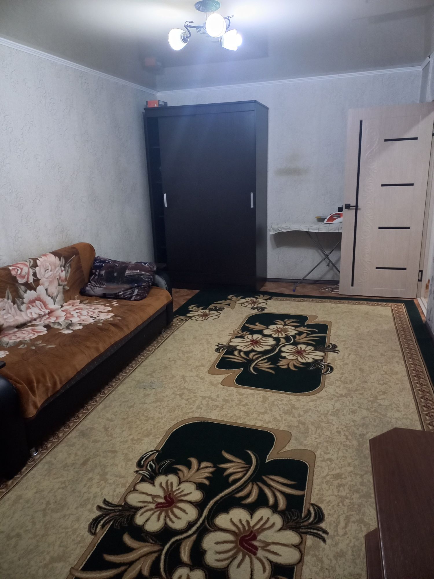 Сдаётся комнатная посуточно
