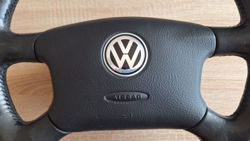 Volan piele 4 spițe VW Passat B5.5, Golf 4, Bora, Sharan