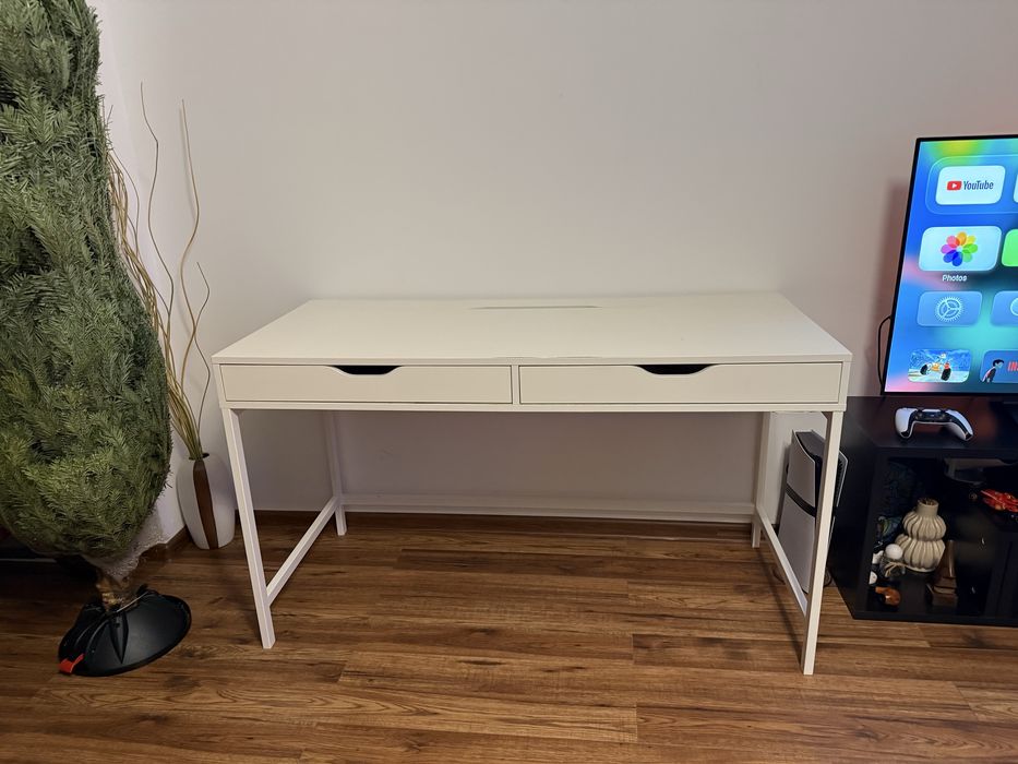 Birou alb Alex IKEA cu 2 sertare 132x58 cm