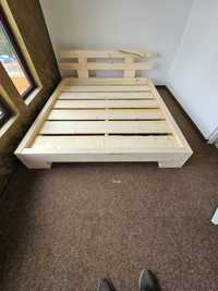 Producător pat lemn masiv