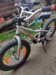 Specialized 16  с помощни гуми