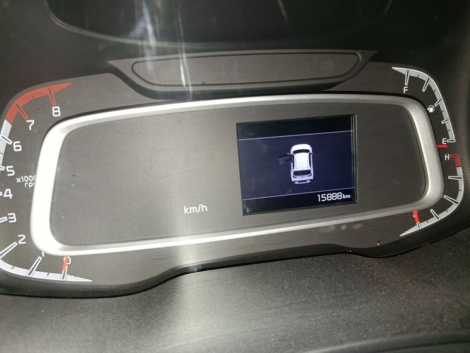 Kia sonet 2 pozitsiya 5000$