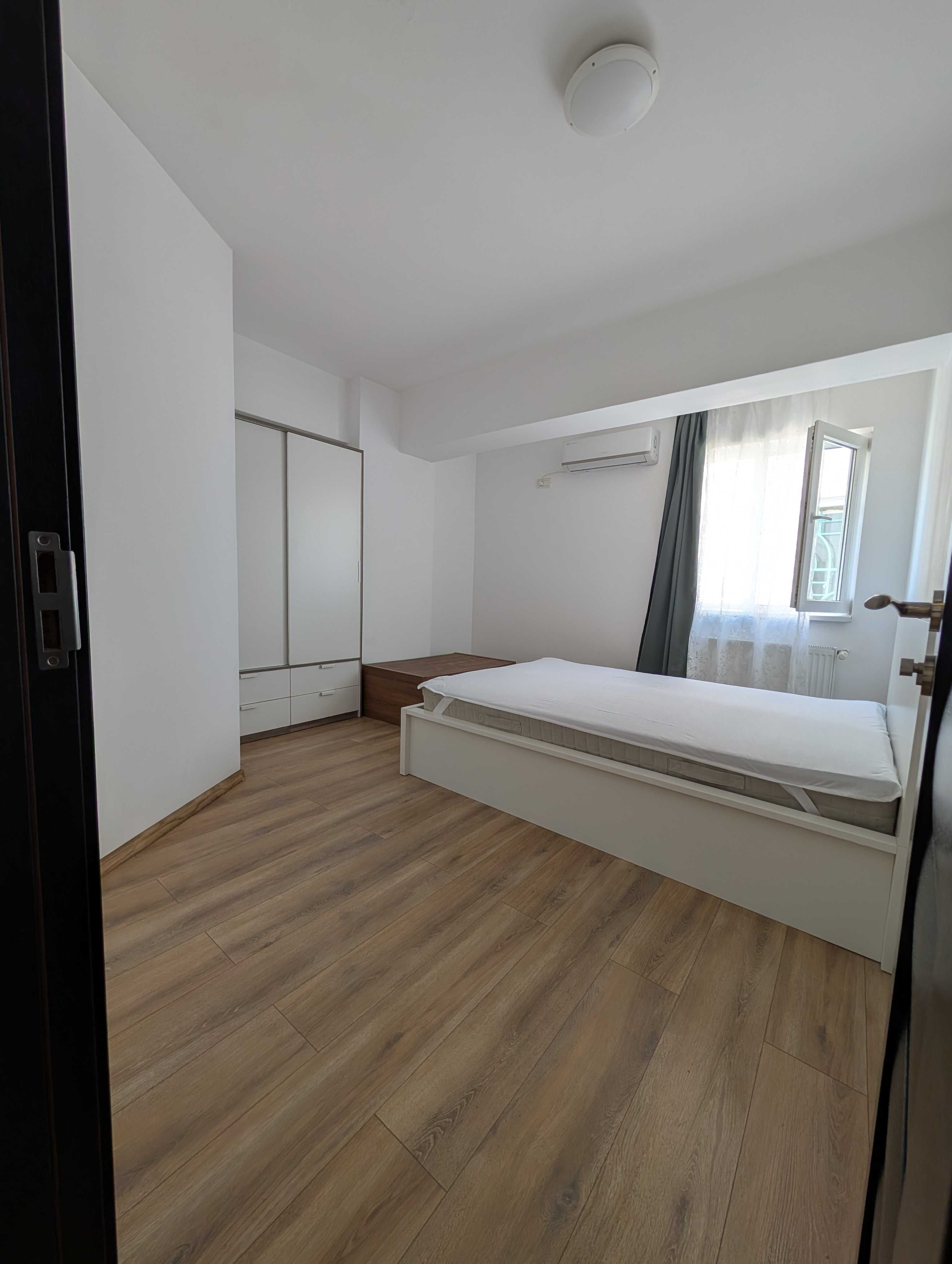 Închiriez ap 2 camere 55mp JW Marriott, Palatul Parlamentului
