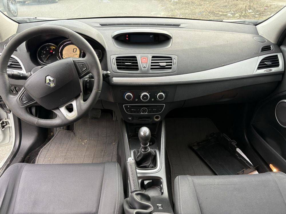 Plansa bord Renault Megane 3 completa