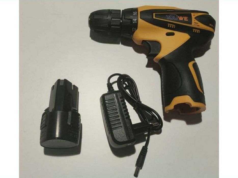 Mașină de găurit cu acumulator si accesorii