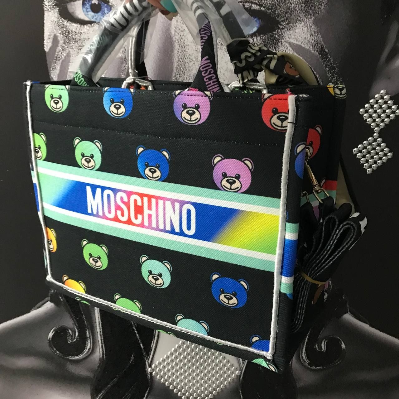 geanta moschino, model nou