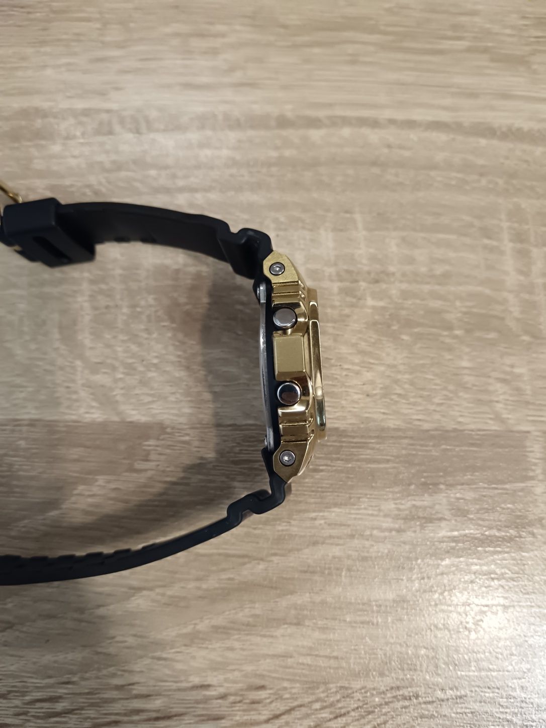 Часовник G Shock GM-5600 SG