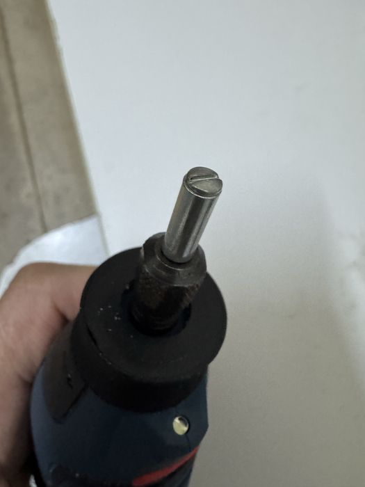 Bosch GRO 12v-35 polizor