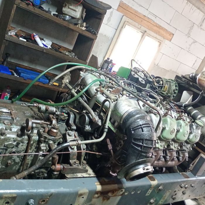 Vând motor Mercedes măgăruș