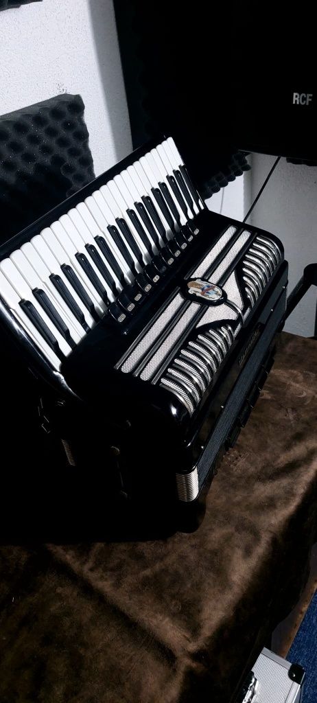 Vand acordeon Weltmeister s4