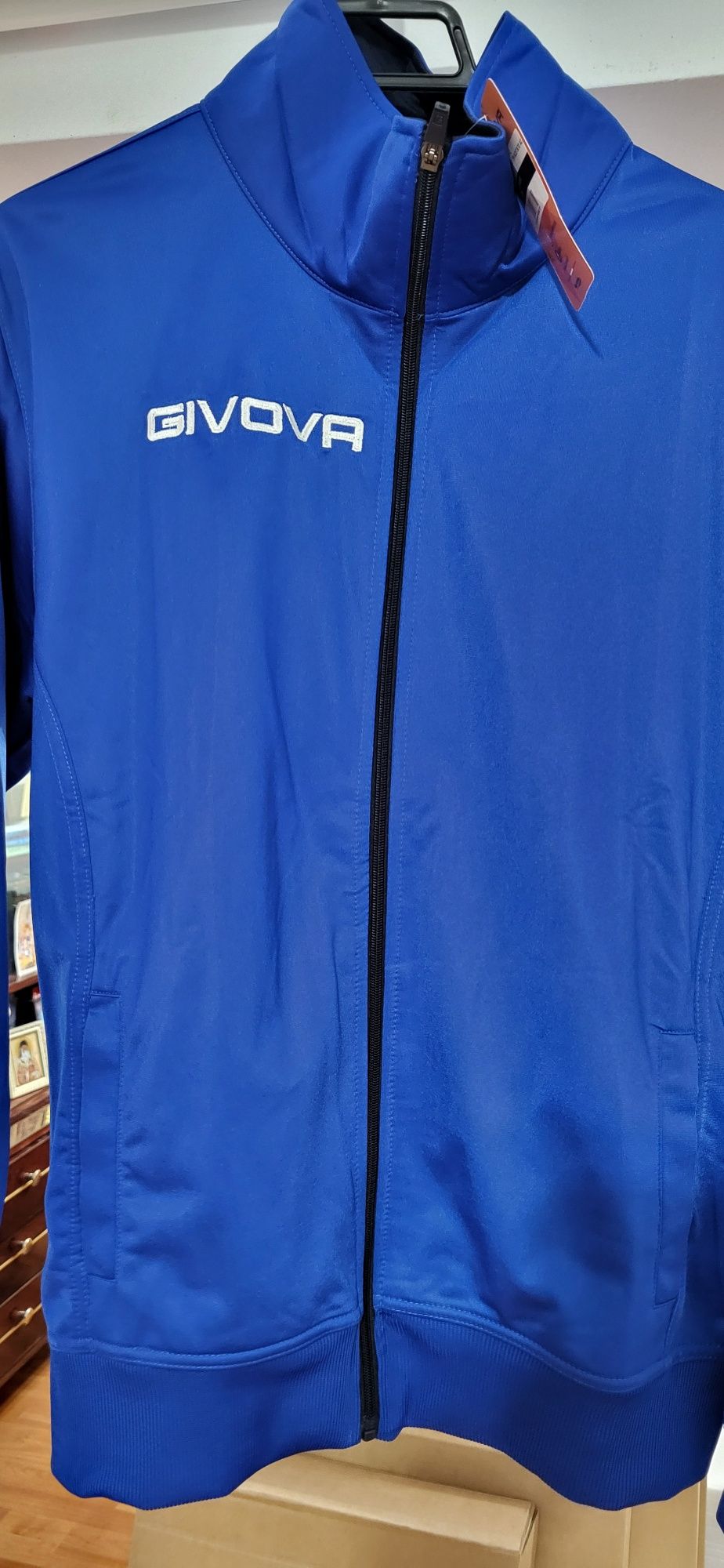 Vand bluza Givova noua,marimea L
