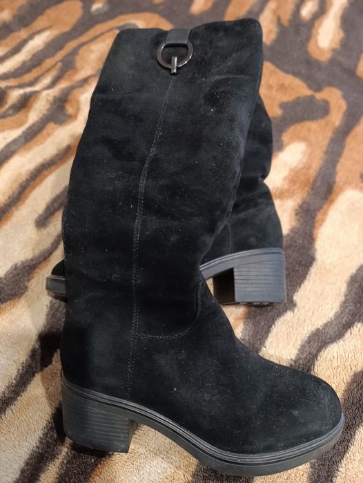 Продам зимние сапоги