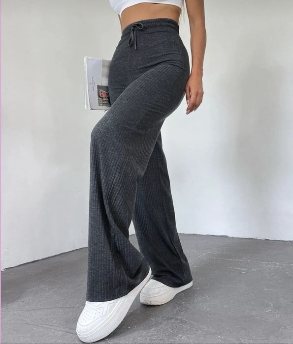Pantaloni dama S noi