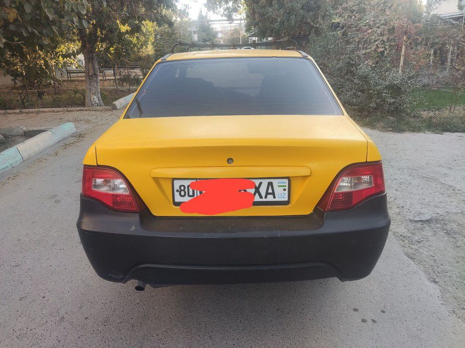 Nexia sotiladi srochniga