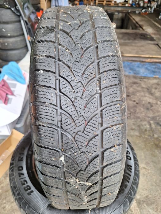 Jante opel corsa meriva astra  cu cauciucuri iarna 185/70R14