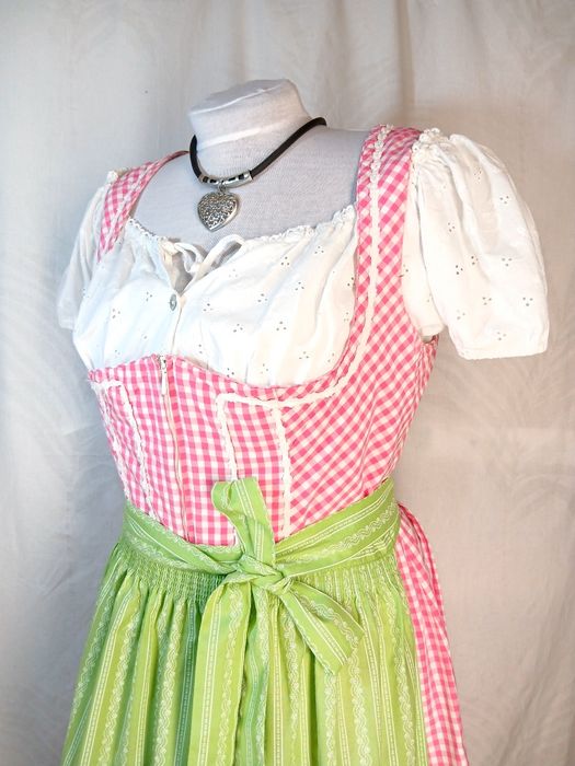 Dirndl Nr 42 rochie bavareză Oktoberfest tiroleza sarafan austriac