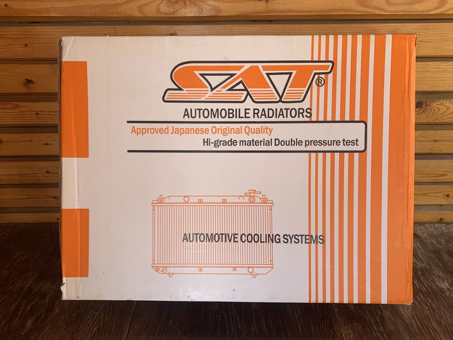 Продам радиатор Camry 50-55