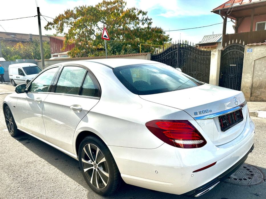 Mercedes E300e *67.000km* BussinessEdition*HibridPlugIn*Webasto*