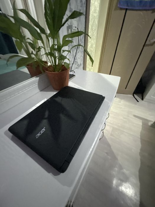 acer, компьтер мощный купил 1 лет назад