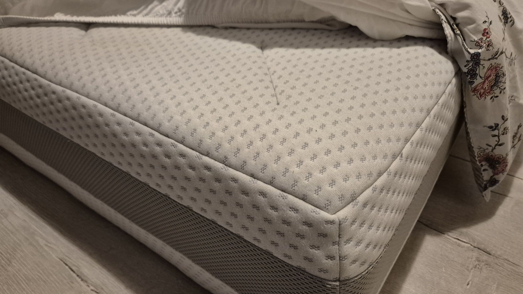 Pat Ikea+ Saltea spumă cu memorie la JUMĂTATE de PREȚ!!!
