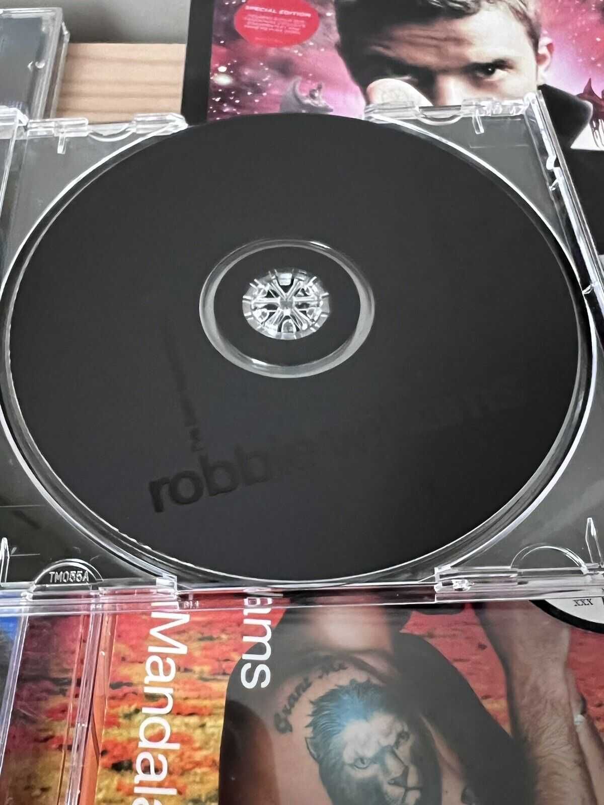 Robbie Williams , 7x cd albums, 1x cd single , 1x DVD single